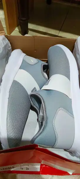 SEPATU PUMA RELAX KNIT ON