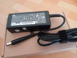 Adaptor charger laptop HP1000