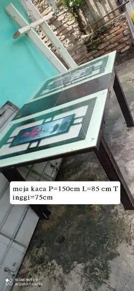 Meja makan kaca P=150cm L= 85 cm  T=75cm