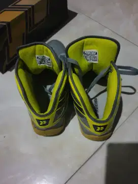 Jual Sepatu olahraga