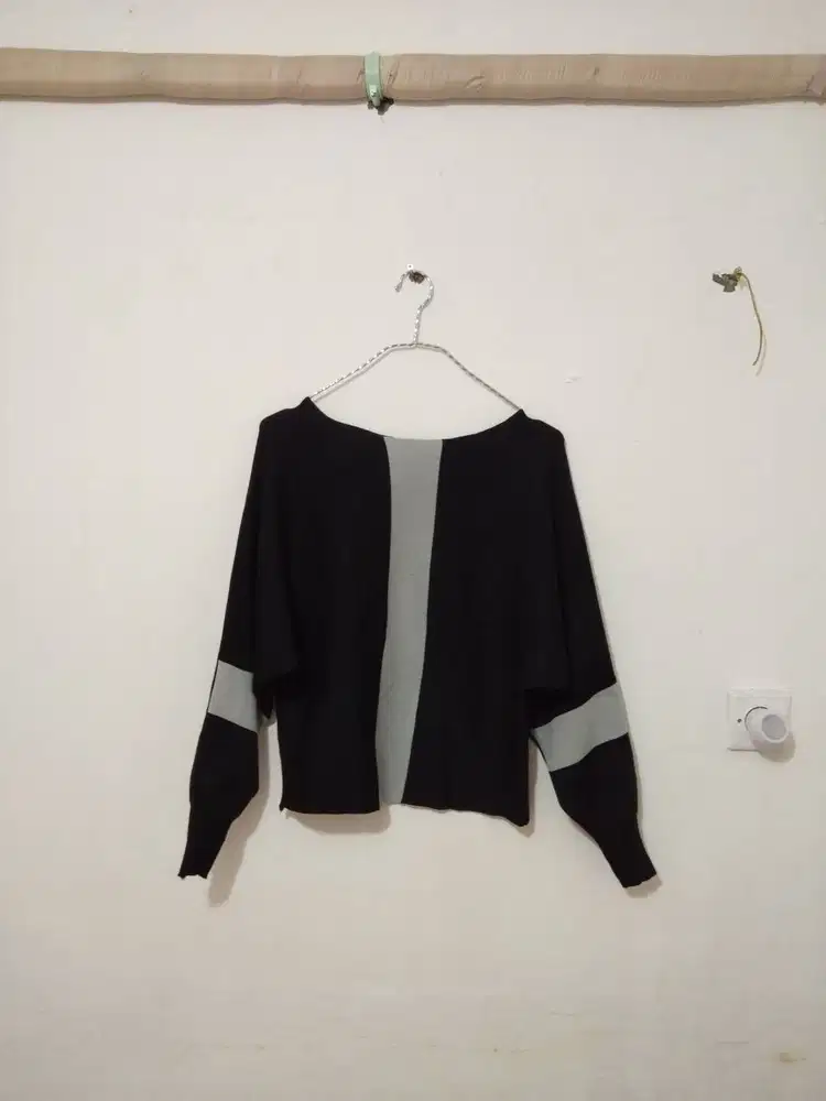 Pakaian T shirt kaos hitam sweater tangan panjang long sleeve import