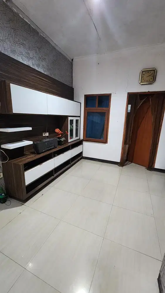 Disewakan Rumah minimalis semi furnish Area Leuwipanjang