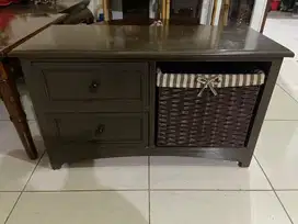 Meja tv minimalis
