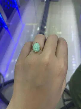 Cincin emas batu giok hijau