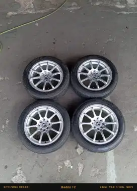 Velg advan racing r15 4x100/114.3 lbr6,5 et38 sepaket ban