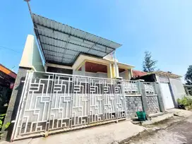 Rumah 2Lt Second Bagus Terawat di Nusukan