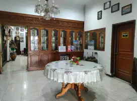 Jalan Lodaya Bandung Dijual Rumah & Ruang Usaha