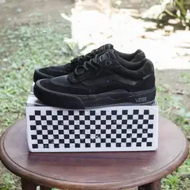 Sepatu Sneakers Pria Vans Skate Wayvee Black Black Original Resmi