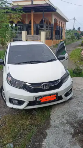 Dijual Honda brio satya matic