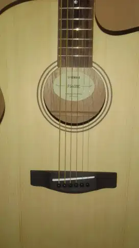 Yamaha Gitar Akustik Original Yamaha FS400C (BS NEGO)