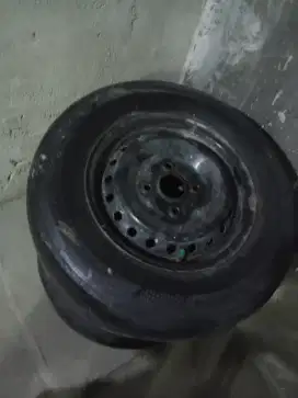 Velg Kaleng Ring 14 PCD 114 Berikut Ban 4 Unit