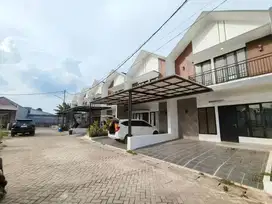 Rumah exclusive 2 lantai tanpa DP