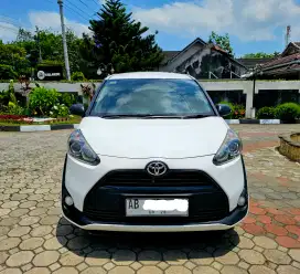 Toyota Sienta E matic th 2017/2018