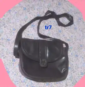 Tas brand selempang mini