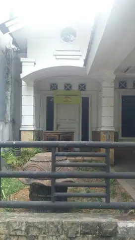 di Jalan Perumahan Taman Permata  Cikunir Bekasi (LN)