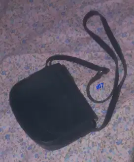 Tas selempang mini moerah
