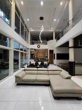 Super Lux, Rumah Megah Fasilitas Oke Diarea Pasirluyu Barat, Bandung