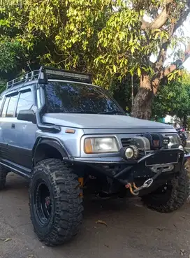 SUZUKI VITARA 4X4, 2000 CC INJECTION, TAHUN 1993