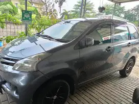 Toyota Avanza 2013 Bensin mulus siap pakai