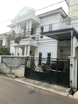 Dijual Rumah Lux, Siap Huni di Cipete