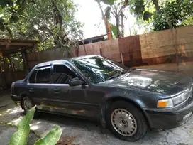 Dijual Sedan Mestro tahun 1990