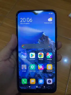 REDMI 8 RAM 4/64 BEKAS