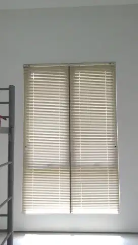 Venetian Blind Krey Alluminium Simple & Elegan