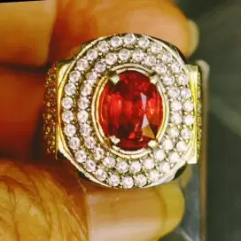 Natural RED Spinel Burma 2.26 Carats Notreated Bersertipikat