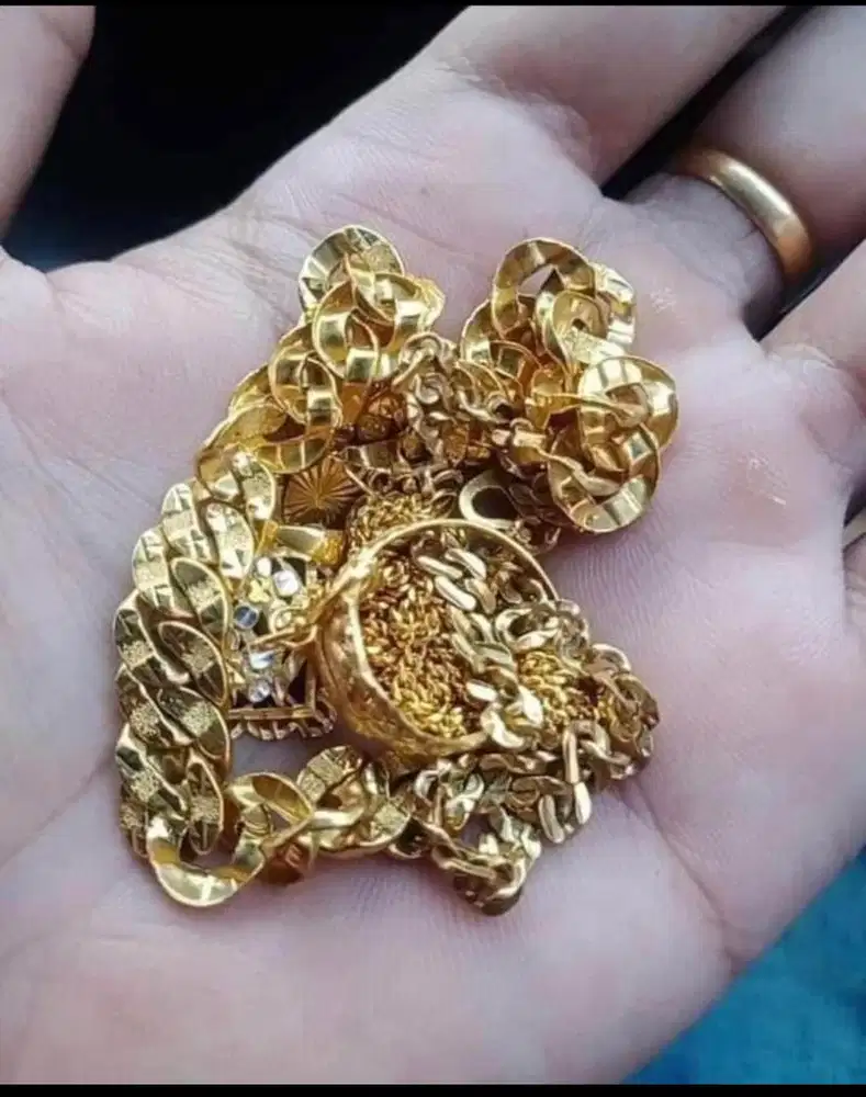 Terima emas tanpa surat