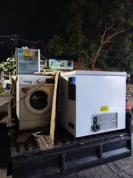 Di beli elektronik bekas atau rusak