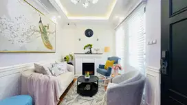 Casa Jardin depan taman jalan lebar boulevard bisa KPR