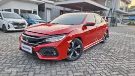 Pajak Panjang - Honda Civic 1.5 E Hatchback Bensin-AT 2017(SZO)