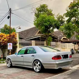 Mercedes benz e230 w210 neweyes