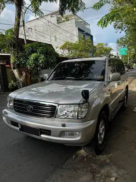 Toyota Land Cruiser VX Limited Solar 2004 kondisi mantap