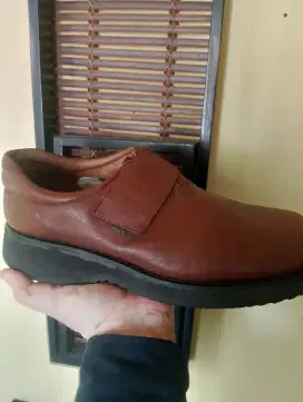 Kulit size 40.5