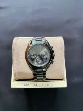 Jam tangan Michael kors black MK5550 second good condition