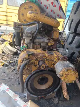 Mesin D85ESS-1 Komatsu S6D125