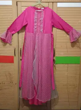 BAJU GAUN WISUDA GAUN PESTA GAUN ULTAH