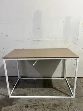 Meja kantor/meja prasmanan