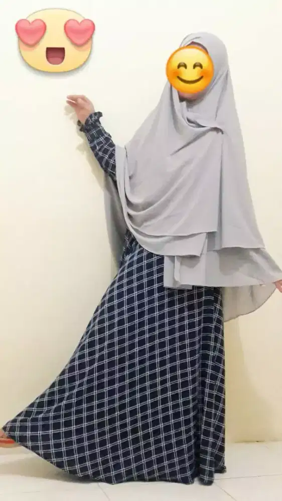 Gamis dan jilbab