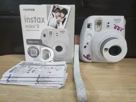 *Flash Sale* Instax Mini 9 Color Smoky White