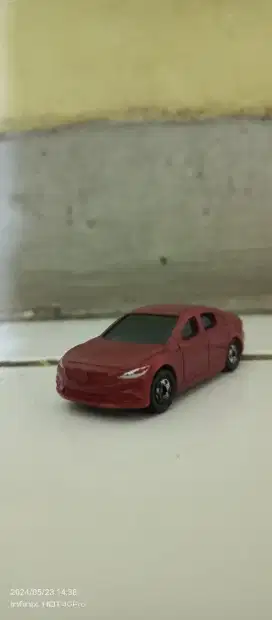 TOMICA Bekas Cuma Rp 5.000! Mobil Mungil untuk Koleksi & Mainan Anak!