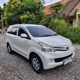 TOYOTA AVANZA 2014