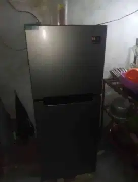 Kulkas 2 pintu abu2