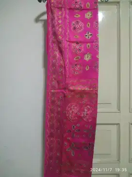 Selendang jumputan Palembang (Prada)