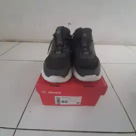 Sepatu Trakkers Sport/Olahraga
Pria