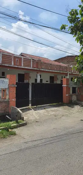 Dijual Rumah Jalan Pencak Cocok Untuk Usaha Kontrakan