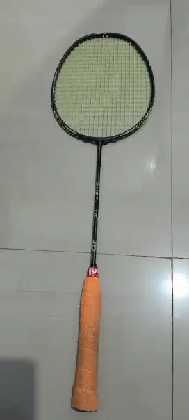 Raket Mizuno Duralite 68