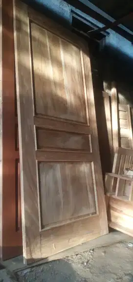 Pintu kamar mahoni, pintu kayu minimalis,pintu kayu mahonli