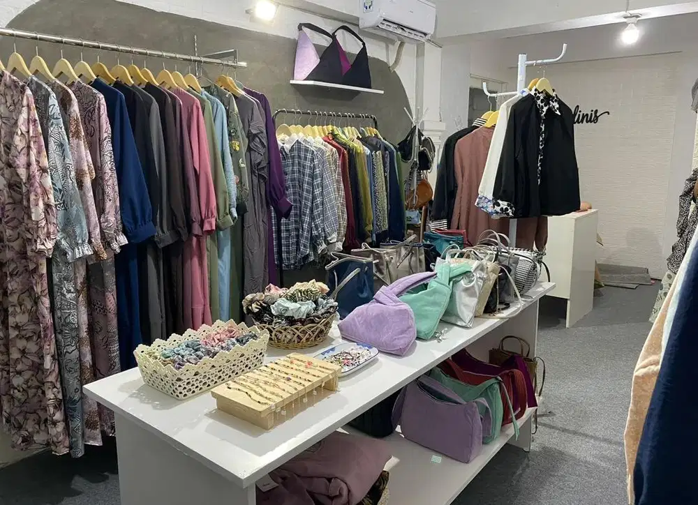 Mencari & Membutuhkan